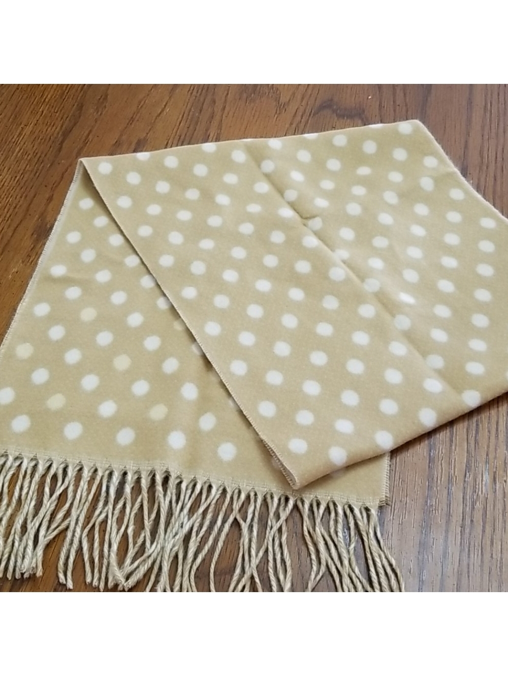 Croft & Barrow Cream and Tan Polka Dot Women's Scarf, Soft Acrylic, Never Worn